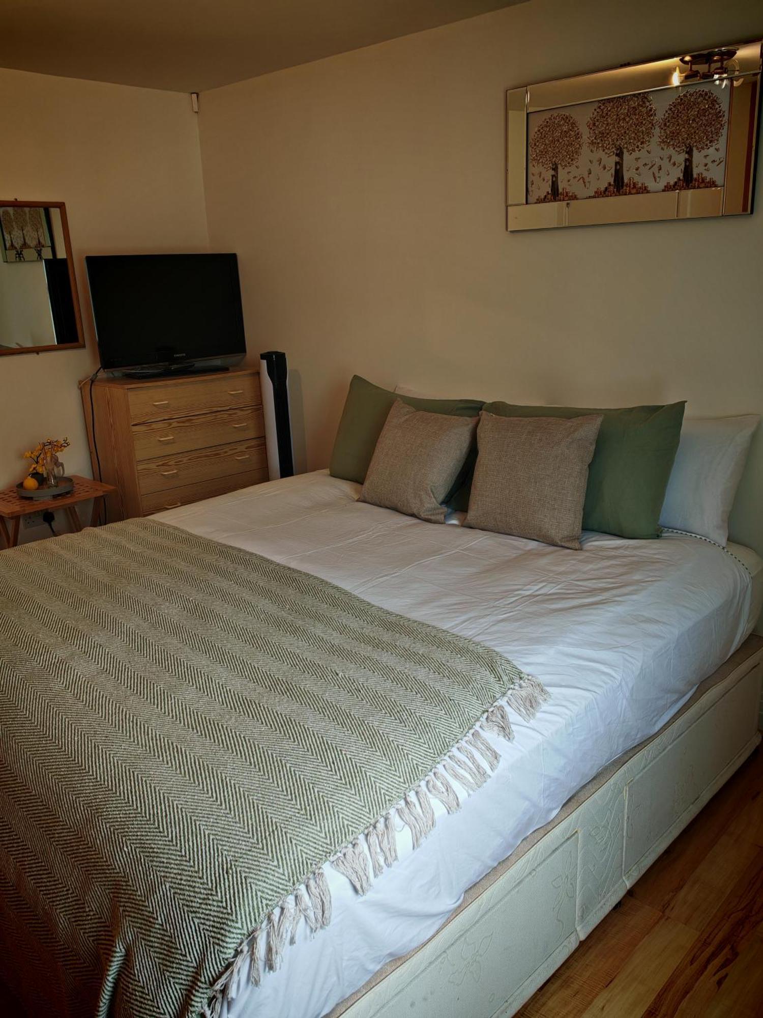 Spacious & Cosy Double And Single Bedrooms Close To Hendon & Colindale Tube Stations Ngoại thất bức ảnh